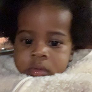 Meet your Posher, Chloe